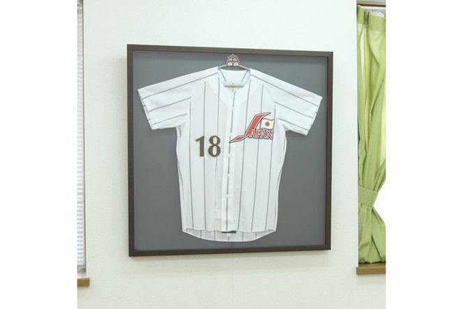 ユニフォーム額（こげ茶木目 UVカットアクリル板仕様） [No.444]