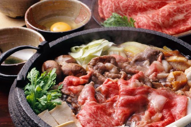 博多和牛 A4以上 しゃぶしゃぶ すき焼き用 厳選 肩ロース 肩バラ肉 モモ肉 500g×2p 計1kg【化粧箱】 [MEAT PLUS 福岡県 筑紫野市 21761005] 肉 牛肉 和牛 黒毛和牛 冷凍