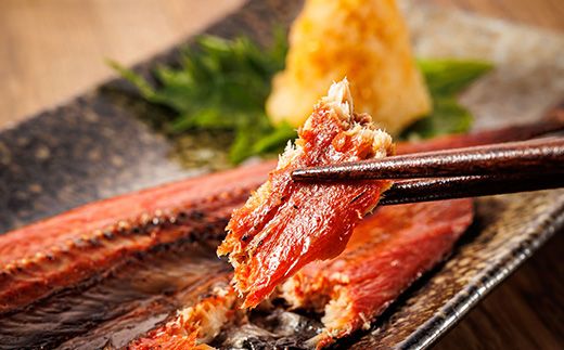 さんまピリ辛 2尾×4個セット | 北海道産 秋刀魚（サンマ）を ピリ辛味に仕上げた 一夜干し 焼魚 焼き魚 セット ひもの 冷凍 冷凍 魚介類 海鮮 絶品 人気 笹谷商店 直営 釧之助本店 高級 北海道 釧路町 釧路超 特産品 121-1920-275