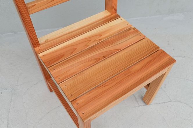 建具屋さんが作った昔ながらの木製椅子　『徳島県産杉使用』　※離島不可