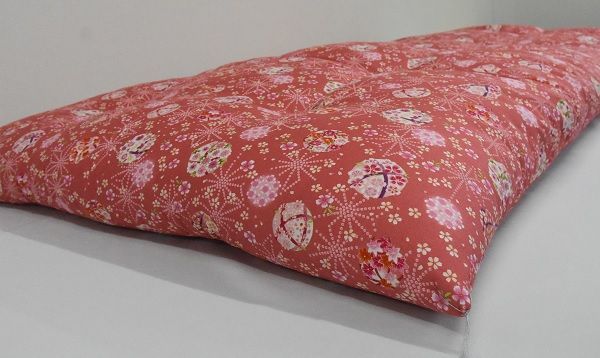 O14純綿わた入り手作り敷ふとん　色ピンク系・柄おまかせ