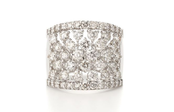 J007-4 ARC-EN-CIEL プラチナ ダイヤリング（計 3.0ct）【鑑別書付き ジュエリー プレゼント ギフト ファッション アクセサリー 贈り物 贈答 お祝い 記念日】