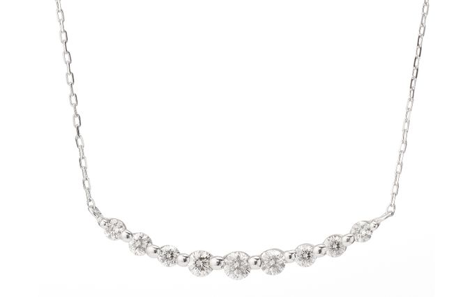 J009-4 アルカンシェル K18WG ダイヤペンダント（計 0.2ct）【鑑別書付き ジュエリー プレゼント ギフト ファッション アクセサリー 贈り物 贈答 お祝い 記念日】