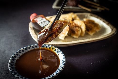 【定期便全3回】3ヶ月に1回お届け 居酒屋のおかあちゃん手作り ひと口味噌ぎょうざ 120個（30個×4袋） H136-041