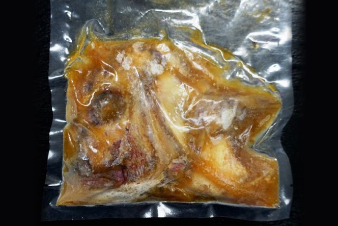 AF025ホテル南風楼　鯛のかぶと蒸し（1尾）