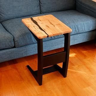 足が入りやすい無垢の木100%で作るソファーテーブル メイプル(楓)の希少な杢目を楽しむリバーテーブル BW23-PR