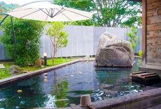 【スローハウスヴィラ】1泊朝食付き平日限定ペアチケット