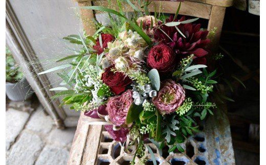 ◇お任せ◇　お花たっぷりフラワーアレンジメント