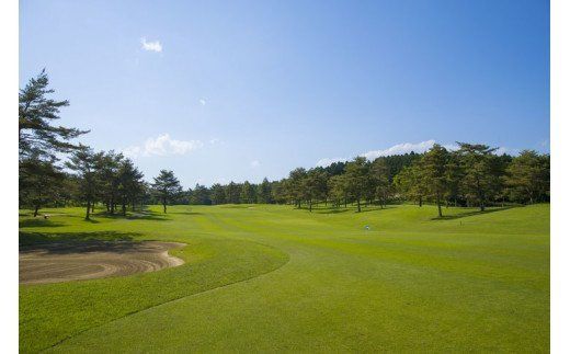 フットゴルフ　土日祝日プレー 4,000円割引　セブンハンドレッドクラブ≪栃木県 ゴルフ場≫