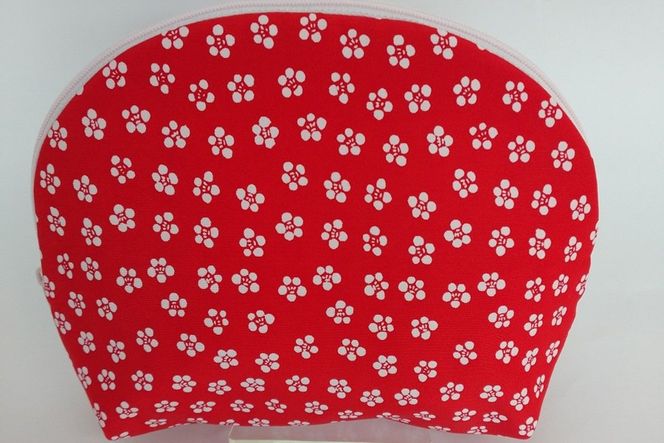 シルク・ちりめんポーチ（梅模様）赤　TR00013