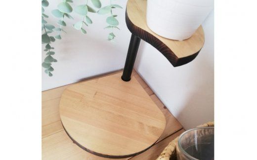 【角にも置ける】葉っぱのスタンドシェルフ 3段タイプ ナチュラル（天然木/完成品） [新星金属製作所 大阪府 守口市 20940979] 