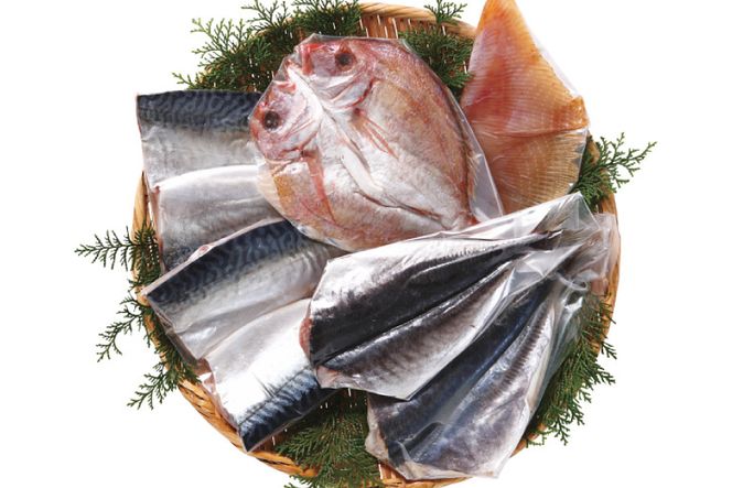 凍眠市場 三陸沖産 干物セットA 4種 計1150g ( さば 300g×2 アジ 150g×2 タイ 150g エイヒレ 100g） [シャディ 宮城県 気仙沼市 20564019] 干物 サバ 鯖 鯵 あじ 鯛 たい えいひれ 魚 魚介 冷凍 