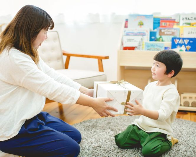 木製家具 絵本棚【檜のおもちゃ ＩＫＯＮＩＨ】 ≪桧 家具 ヒノキ ひのき 木育 知育≫