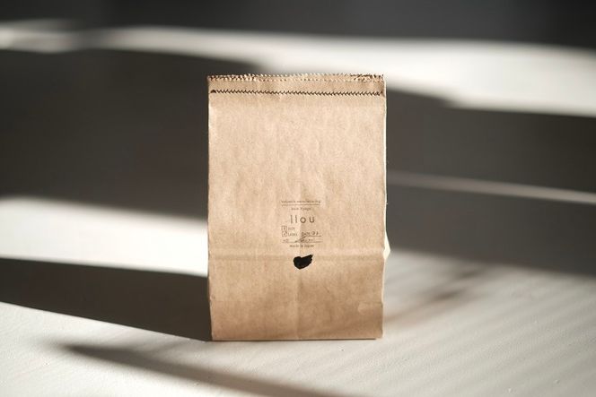 M-53 三木市吉川町に自生する天然のヨモギでつくったコスメギフト(ヨモギオイル100ml + ヨモギバーム + ポシェット)