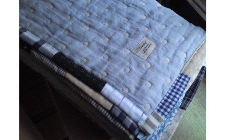 A-257 ハンドメイドの国産6重ガーゼの【100cm×70cm】サイズブランケット