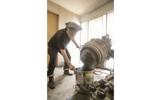 B046 山口ごま本舗　えごま油・黒ごま油・白ごま油の12本セット