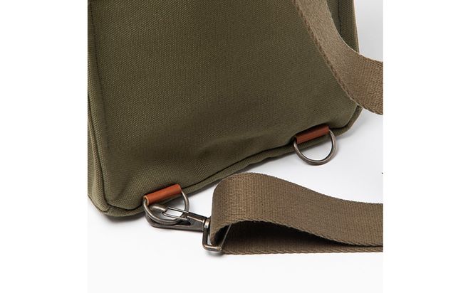 「琉球帆布」スクエアワンショルダー / ディープグリーン - 帆布 布 バッグ 鞄 かばん 丈夫 手づくり ハンドメイド 合わせやすい 男女兼用 人気 シンプル おしゃれ ファッション 革 定番 琉球帆布 伝統技術 沖縄県 八重瀬町【価格改定】