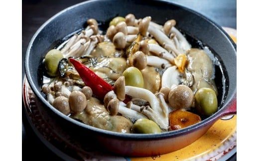 牡蛎燻製オイル漬デュエットB(にんにくオイルS120g×1個 柚子オイルS120g×1個 ★サケ・マス冷燻製S40g×1個★ アラカルト10g×6個入り1セット)【0tsuchi00175-202412】