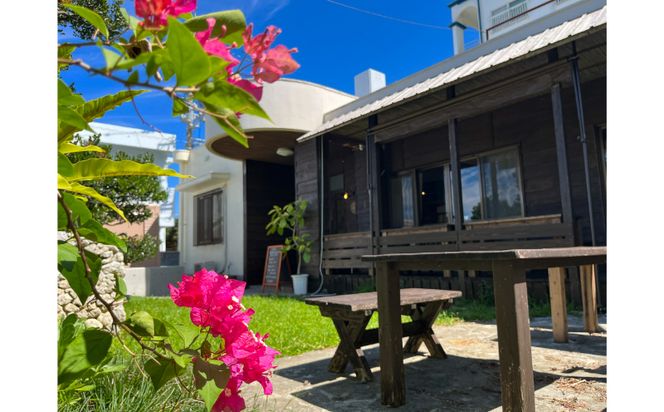 ＜songbird cafe＞シナモンロール９個セット（フロスティング付き） ☆ スイーツ 沖縄 はちみつ使用 小麦粉使用 バター使用 ナッツ使用 レモンクリームチーズ 卵使用 読谷村 お試し 手作り 人気商品 冷凍商品