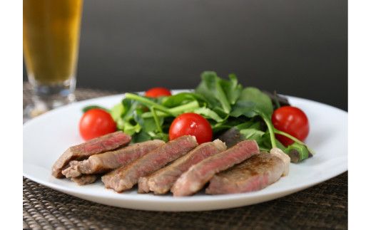 《12/21まで年内発送》【但馬牛 経産牛 サーロインステーキ 180g×2 合計360g】牛肉 ステーキ しゃぶしゃぶ すき焼き 焼肉 ブランド 和牛 冷凍 産地直送 兵庫県 但馬 神戸 香美町 村岡 牛将 村岡ファームガーデン 02-03