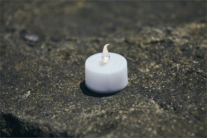 【小嶋庵　京提灯】名入れ五丸提灯・Mサイズ(卓上楕円型・直径約15cm程度、高さ約14㎝程度)　KJ00004