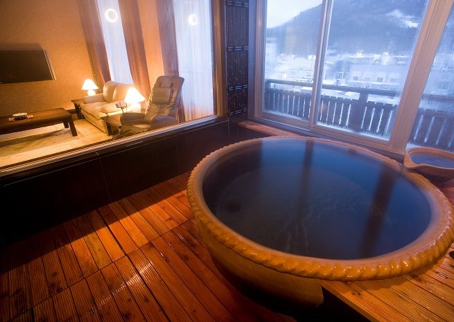 952.お宿欣喜湯　別邸忍冬　貴賓館ペア　ご宿泊券