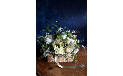 ◇お任せ◇　お花たっぷりフラワーアレンジメント