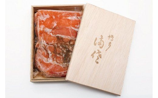 【贈答にも◎】辛子めんたい昆布漬 400g《木箱入り》 [博多料亭 満佐 福岡県 筑紫野市 21760007]