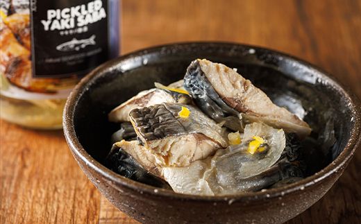 3種類の 魚の 酢漬け 340g×1コ 計3コ | ピクルス風のお酢に漬け込む 釧之助の ピクルド イワシの 酢漬け ピクルドサーディン 鰯 酢漬 焼サバの ピクルドヤキサバ さけ サケ シャケ 釧之助本店でも 大人気の 酢漬 冷凍 調理済み 一人暮らし セット おかず 魚介類 海鮮 絶品 人気 笹谷商店 直営 釧之助本店 高級 北海道 釧路町 釧路超 特産品 121-1920-117