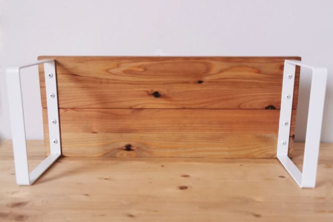 無垢材とアイアンのシェルフ ホワイト Mサイズ 47cm 完成品 [新星金属製作所 大阪府 守口市 20940916] 家具 台 置き台 リビング 玄関 植物 雑貨 棚 収納