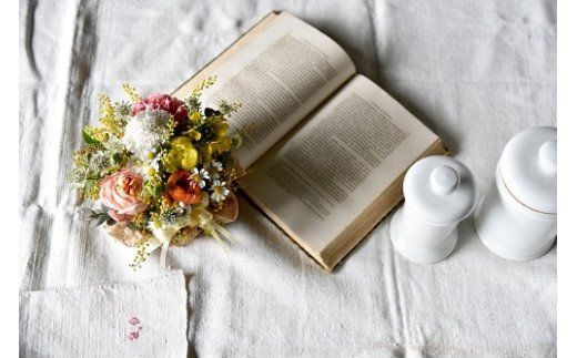 ◇お任せ◇季節華やかフラワーアレンジメント