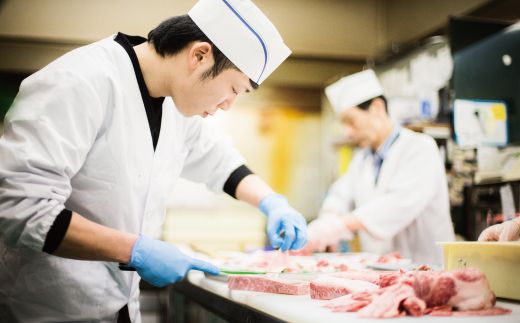 R5-979．幻の四万十牛 こじゃんと贅沢な切り落とし　焼肉用（黒毛和牛）約1ｋｇ