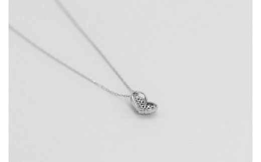 Pt900 メレーダイヤ 27個 0.15ct ハート型 ペンダントネック Islauth7 [Islauth 山梨県 韮崎市 20743428] アクセサリー ネックレス ジュエリー ダイヤ シンプル おしゃれ ハート プレゼント ギフト 贈りもの 贈答
