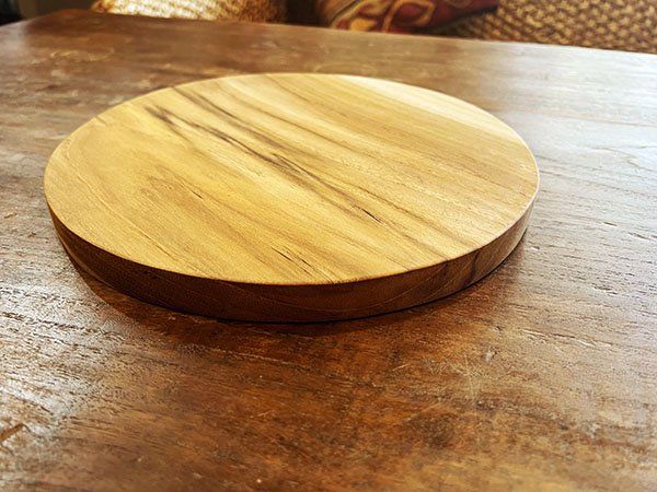 【2026年1月下旬以降順次出荷予定】無垢　チーク材　ラウンドカッティングボード２５ｃｍ　BV-14