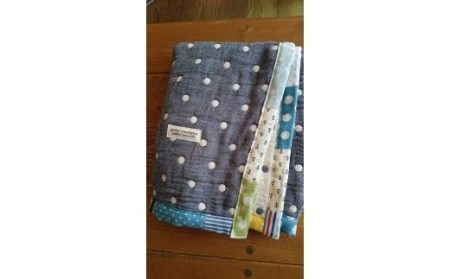 A-257 ハンドメイドの国産6重ガーゼの【100cm×70cm】サイズブランケット