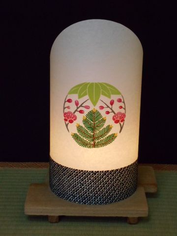 020C111 着物生地で作ったおしゃれな行灯（あんどん） 松竹梅