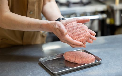 【洋食の老舗 ネーベン・フルス】お食事券 食事券 2名様分 | ハンバーグ お食事券 食事券 チケット 体験 体験型 飲食店 観光 旅行 北海道 釧路町 釧路超 特産品 121-1237-02