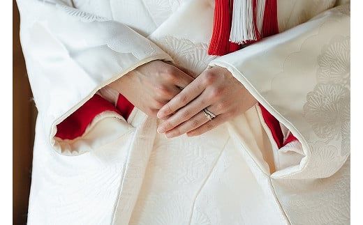 出雲市オリジナル婚姻届+出雲の婚約指輪（ダイヤモンドリング）「出雲結」縁結-えん-【111_9-001】