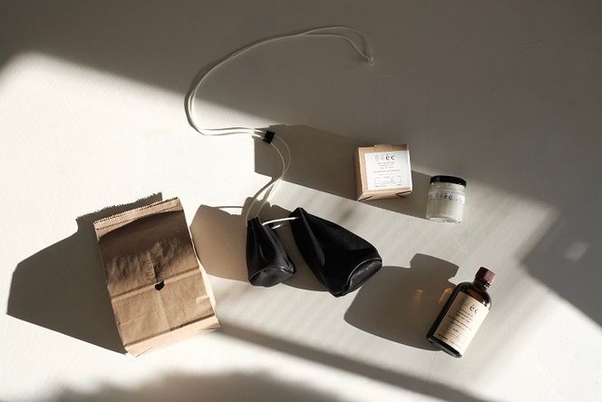 M-53 三木市吉川町に自生する天然のヨモギでつくったコスメギフト(ヨモギオイル100ml + ヨモギバーム + ポシェット)