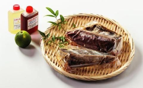 【年内配送】本生！老舗魚屋大将が厳選した 本格カツオ藁焼きタタキセット 400g 冷凍 国産 高知 土佐 四万十 しまんと かつお 鰹 カツオ かつおのたたき かつおのタタキ タタキ 藁焼き たれ付き ごちそう グルメ 魚介 25-034N