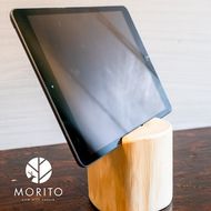 ⑫MORITOブランド　森の丸太スタンド　「MIGAKI」　／スマホ・タブレットスタンド　ヒノキ磨き丸太仕上げ