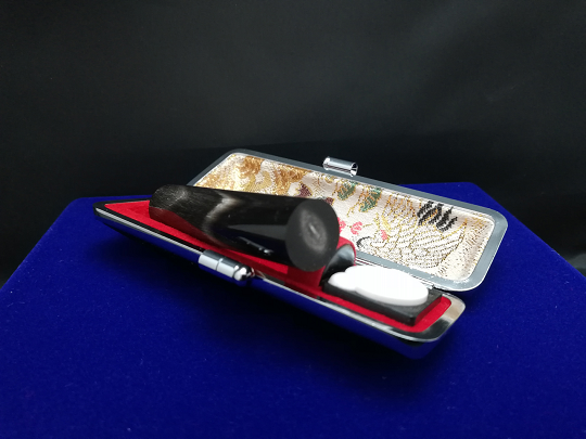 E448染め無し天然黒水牛印鑑　２本セット女性向け(15.0mm×60.0mm・12.0mm×60.0mm)牛モミケース・別珍ケース付き