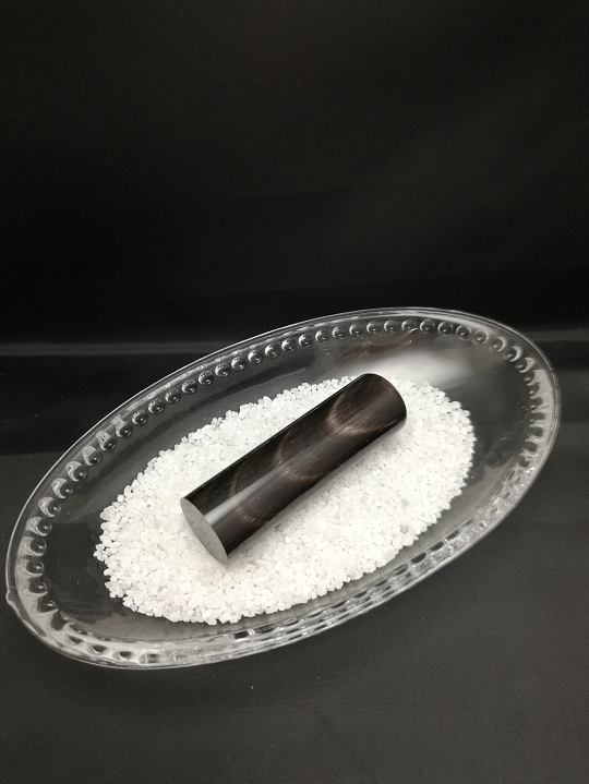 E448染め無し天然黒水牛印鑑　２本セット女性向け(15.0mm×60.0mm・12.0mm×60.0mm)牛モミケース・別珍ケース付き