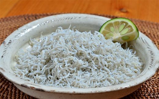 R6-636．【定期便】老舗海産物店の土佐黒潮ふんわりしらす650g【2カ月に1回／全6回】（合計3.9kg）