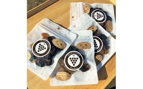 完熟ドライグレープMIX4袋（シャインマスカット＆巨峰） ※2025年9月上旬頃より順次発送予定 ※北海道・沖縄・離島への配送不可