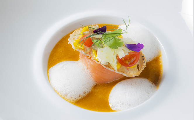 【東京丸の内】Sens & Saveurs（サンス・エ・サヴール）北海道白糠食材SPECIALディナーコース 4名様