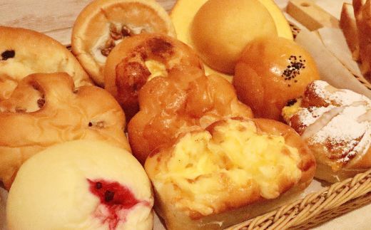 R5-877．sakura ville 生食パンと人気パン詰め合わせセット