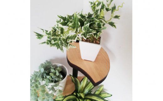 【角にも置ける】葉っぱのスタンドシェルフ 3段タイプ ナチュラル（天然木/完成品） [新星金属製作所 大阪府 守口市 20940979] 