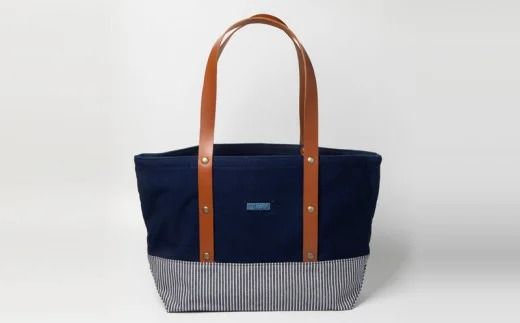 「琉球帆布」琉球藍染ツートンバッグ - 実用性 帆布 トートバッグ キャンバス生地 丈夫 ベーシック おしゃれ ファッション お出かけ かばん 鞄 手仕事 手づくり ハンドメイド 琉球帆布 伝統技術 沖縄県 八重瀬町【価格改定】