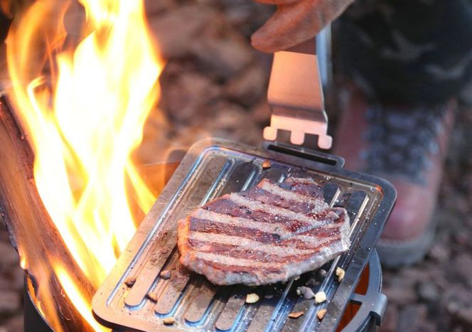 グランピングストーブ（S）＋薪入れ五徳（S）＋極厚グリルプレート（S）＋ステンレスヘラ（S）セット　アウトドア キャンプ 焚き火 たき火 たきび 焚火 ※着日指定不可◇